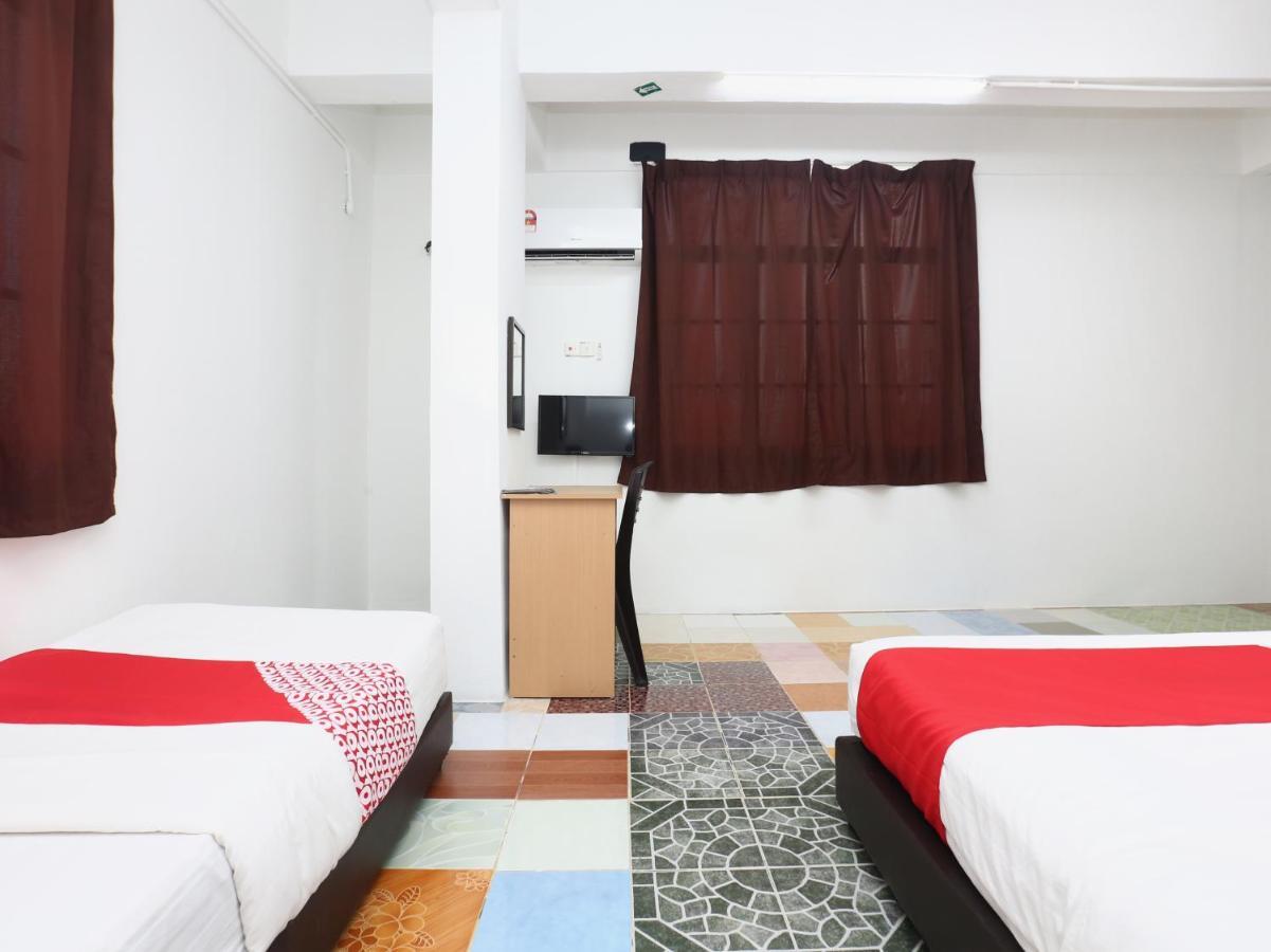 Kb Rest Inn-Family Triple Kota Bharu Exterior photo